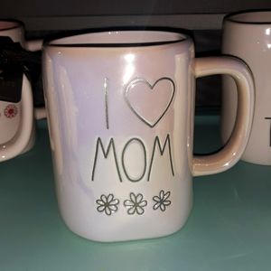 RAE DUNN I LOVE MOM MUG
